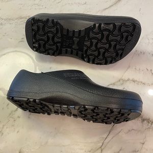 Birkenstocks BRAND NEW size 38.